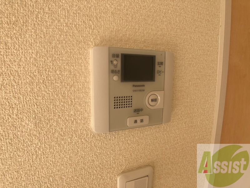 セキュリティ　ＴＶモニター付インターホンです。来客者の顔が見えるので安心！