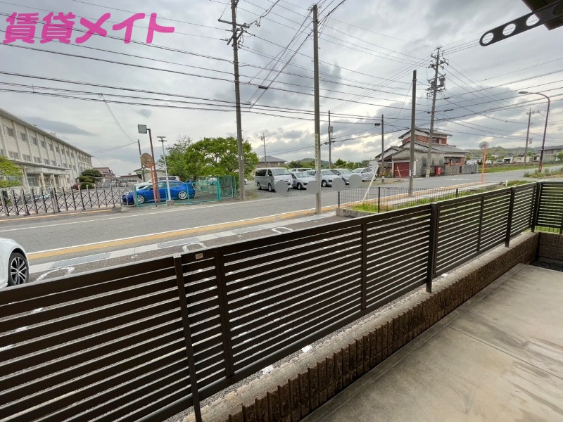 バルコニー　同型参考写真