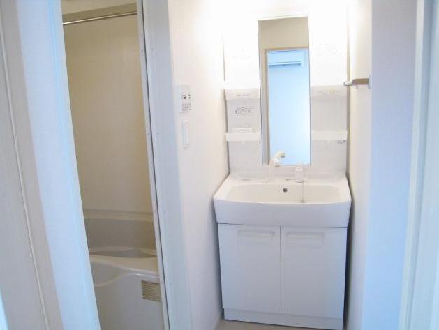 洗面設備　類似物件画像です