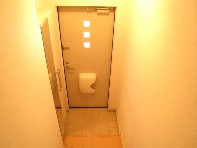 玄関　類似物件画像です