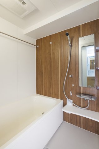 バス・シャワールーム　※写真は同タイプ住戸です。