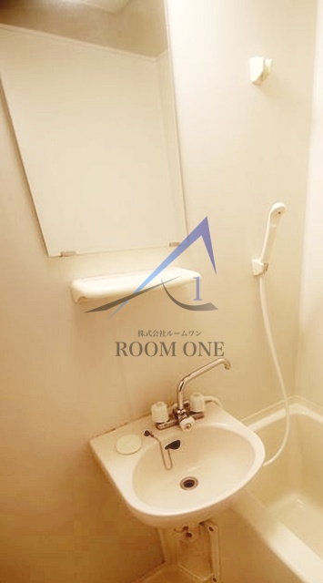 洗面設備　洗面台です。
