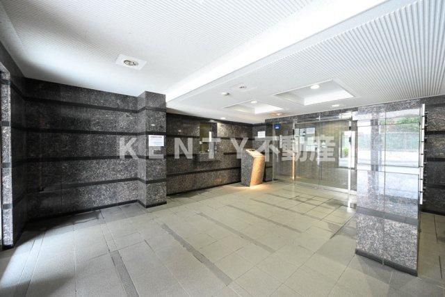 ロビー　清潔なエントランスです