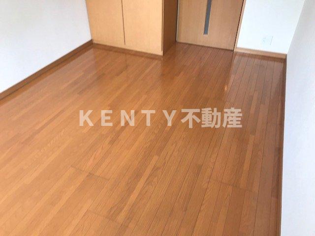 居室・リビング　コンパクトで使いやすい洋室です