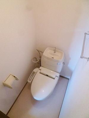 トイレ　★温水洗浄便座です★