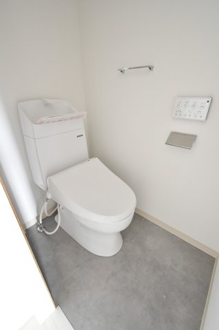 トイレ　清潔感があるトイレです。入るとホッとする、そんな空間。