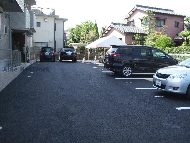 駐車場　駐車場