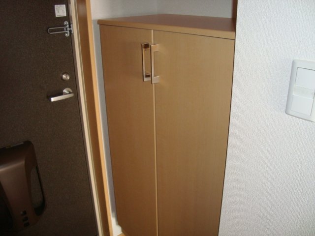 玄関　下駄箱