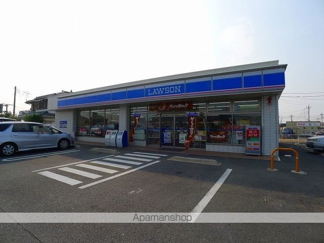 コンビニ　ローソン太田泉店（コンビニ）まで700m