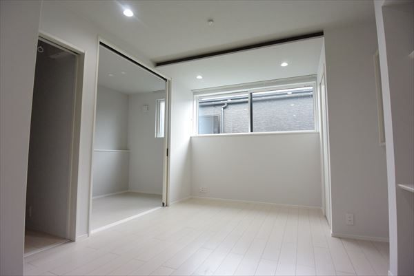 居室・リビング　ゆったり過ごせる居間です