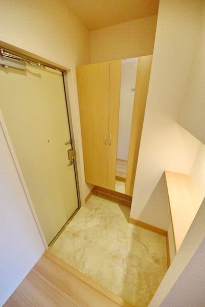 玄関　収納付き玄関