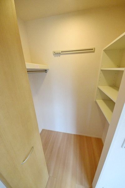 収納　ウォークインクローゼット