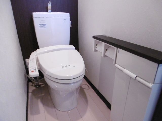 トイレ　ウォシュレット