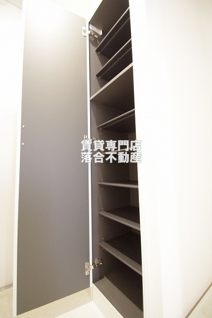 収納　シューズ収納あり