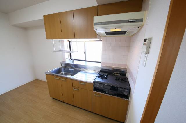 キッチン　２口コンロのキッチンです
