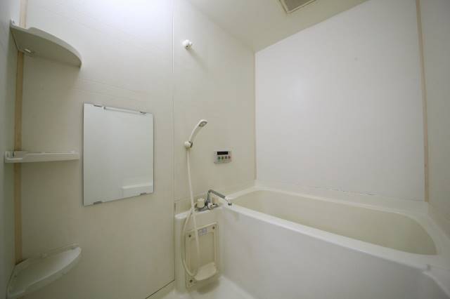 バス・シャワールーム　ゆったりバスルーム