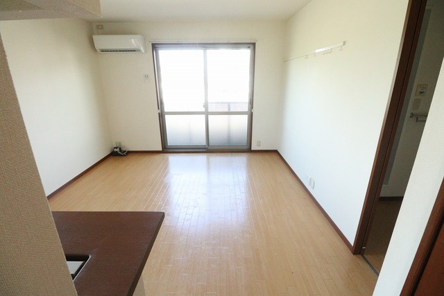 居室・リビング　※別部屋参考写真・現況優先※