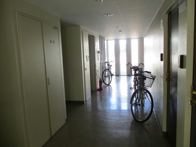 エントランス　エントランス部分