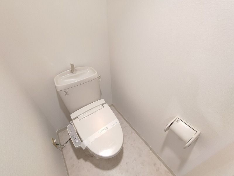 トイレ　別号室参考写真