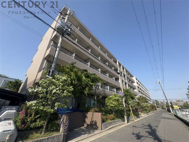 建物外観　オートロック・防犯カメラ付きで安心です！