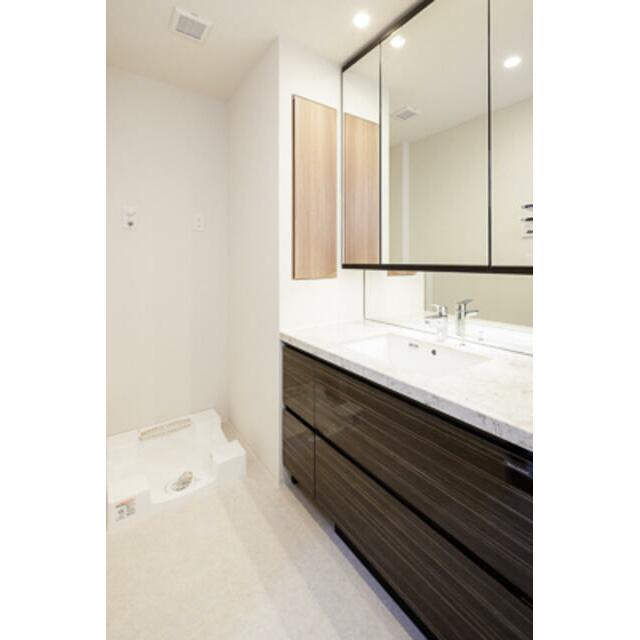 洗面設備　※写真は同タイプ住戸です。