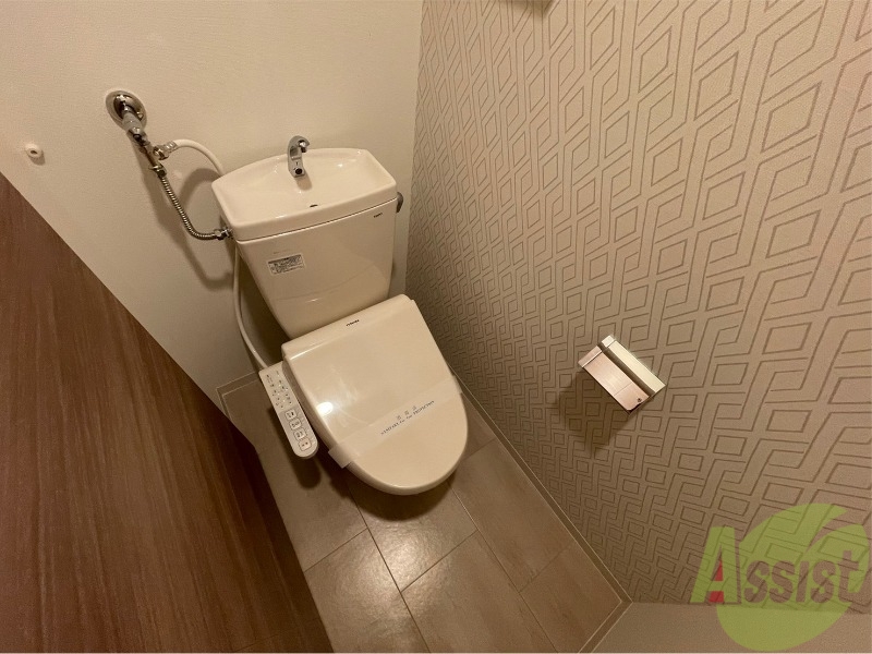 トイレ　トイレです。ウォシュレット付を探している方、おすすめです。