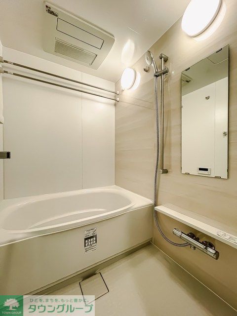 バス・シャワールーム　※写真は同タイプ住戸です。