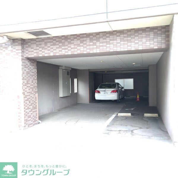 駐車場　駐車場