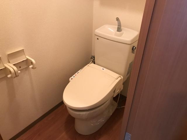 トイレ　シャワー付トイレ