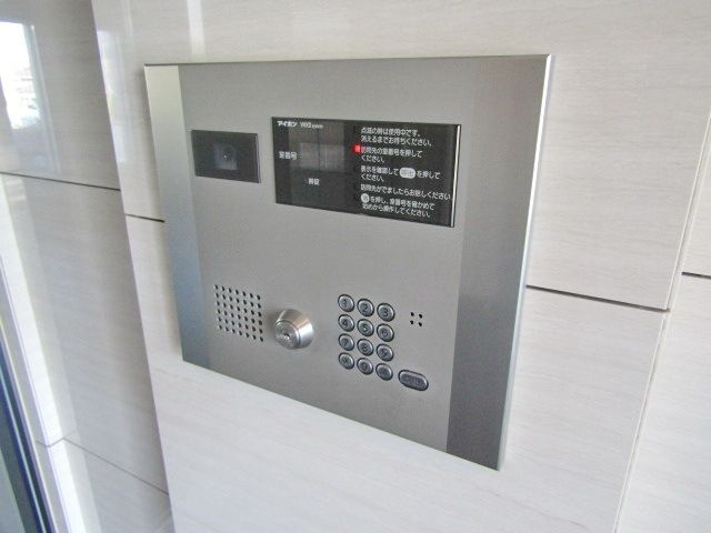 エントランス　★安心のオートロック★