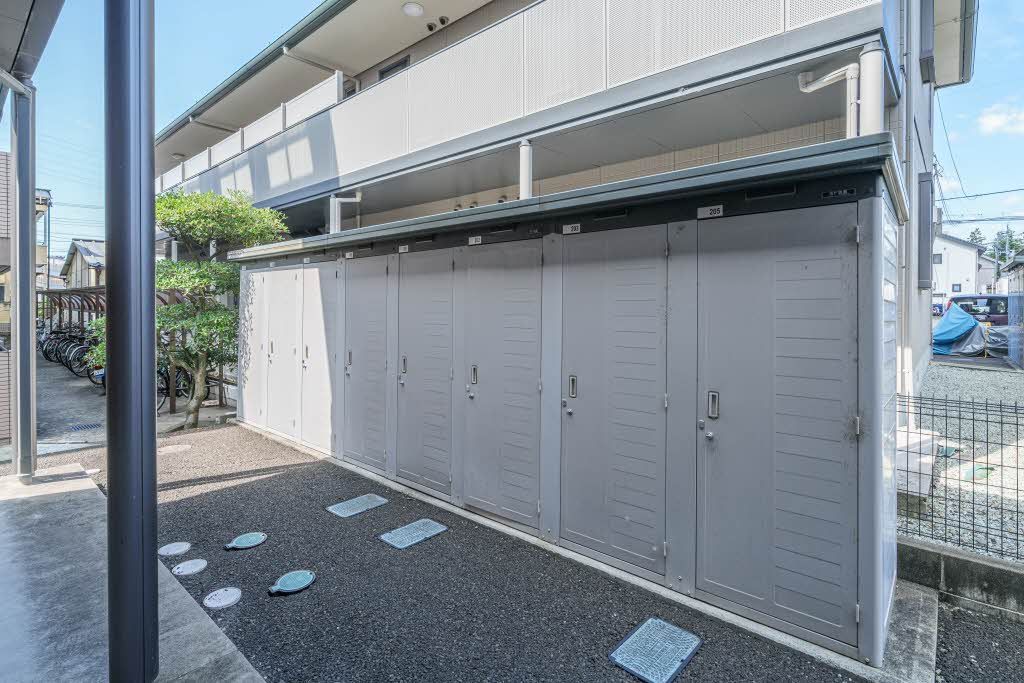建物外観　ストッカー