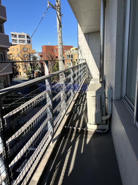 バルコニー　掲載写真は同タイプ・別室の参考例です。現況を優先いたします。