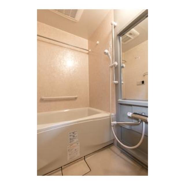 バス・シャワールーム　※写真は同タイプ住戸です。