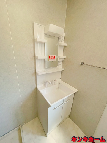 洗面設備　写真は別のお部屋です。※現況を優先します