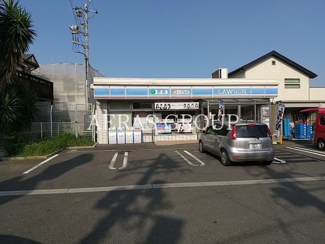 コンビニ　ローソン鶴見上末吉五丁目店（コンビニ）まで148m