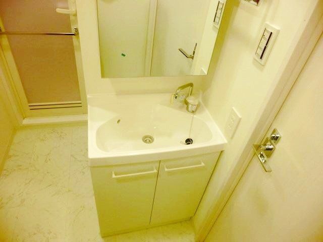 洗面設備　お部屋探しは株式会社　タウンハウジング　までお気軽にお問合…