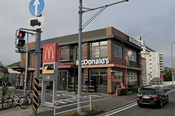 飲食店　マクドナルド（飲食店）まで450m