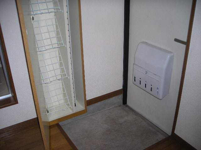 玄関　※別部屋写真
