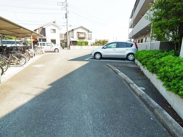 駐車場　♪敷地内駐車場♪