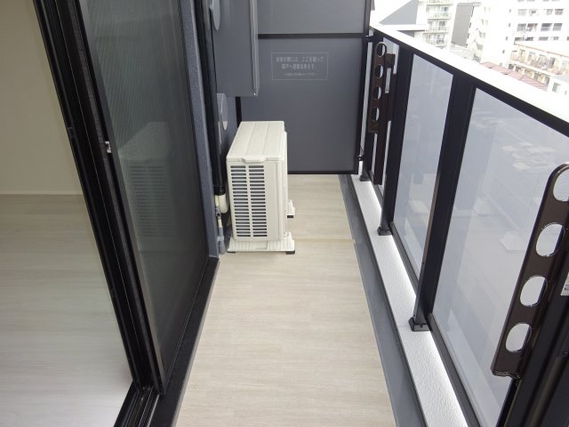 バルコニー　写真は703号室、同タイプになります