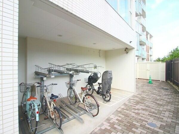 駐車場　駐輪場です
