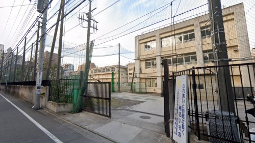 中学校　川崎市立南河原中学校（中学校）まで746m