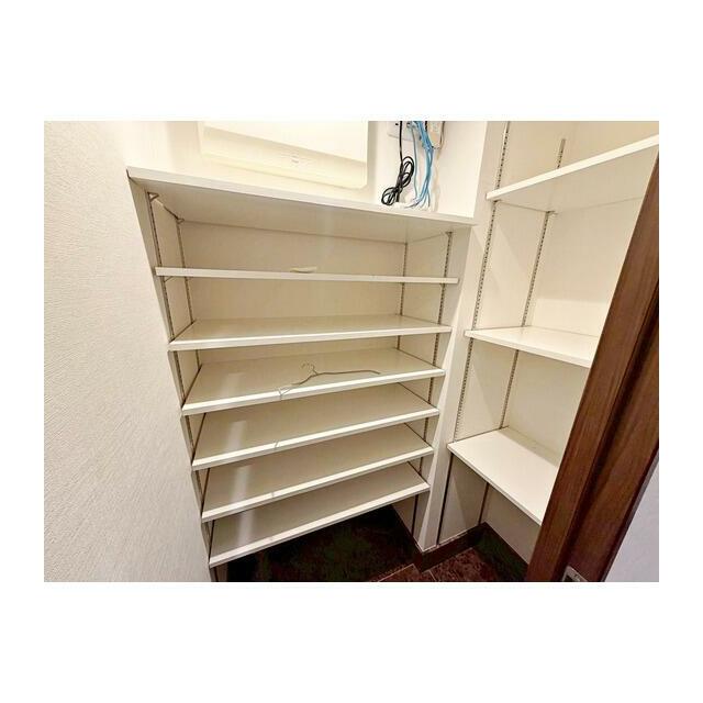 玄関　シューズインクローゼット