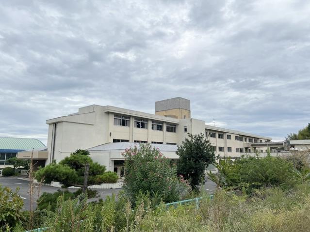 小学校　岡山市立太伯小学校（小学校）まで1073m