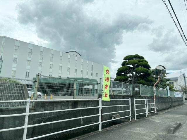 中学校　岡山市立山南中学校（中学校）まで1519m