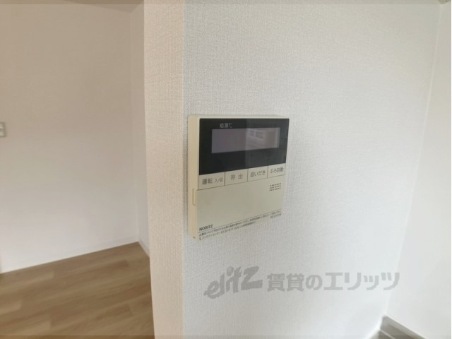 その他設備　給湯器リモコン