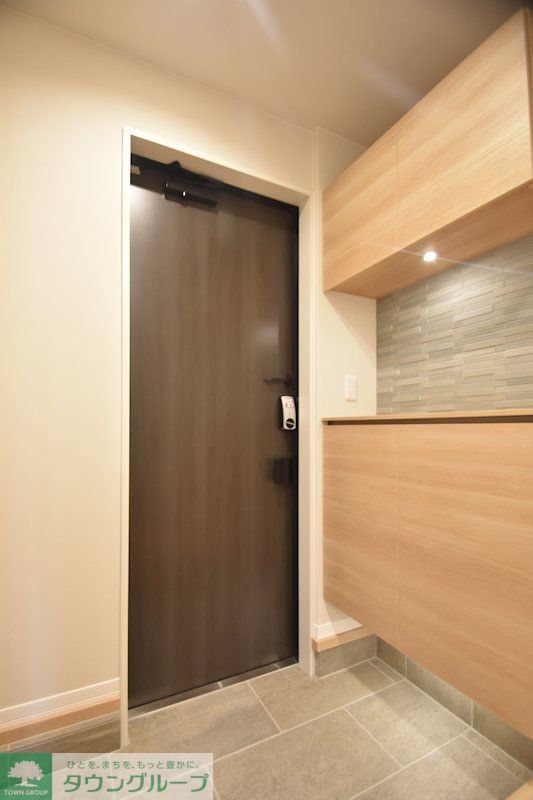 玄関　★お部屋探しは株式会社タウンハウジング東京まで★