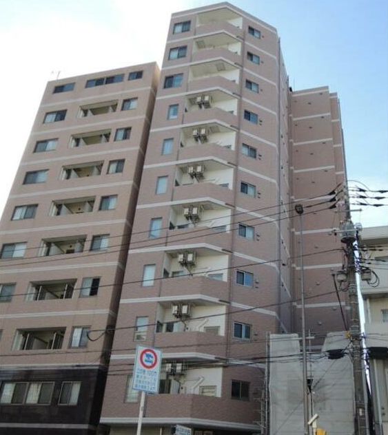 建物外観　ネット無料。ネット無料なら月々実質4000円程度のコストがか