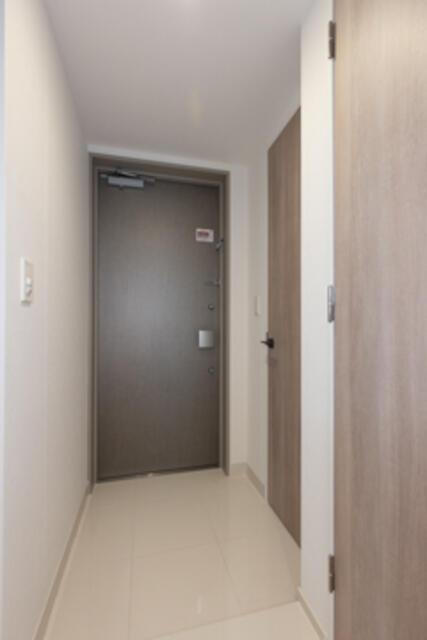 玄関　※写真は同タイプ住戸です。