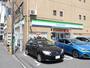 コンビニ　ファミリーマート（コンビニ）まで390m